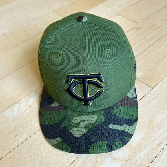 Minnesota Twins Green Camo Military Baseball Cap - Picture 1 of 7